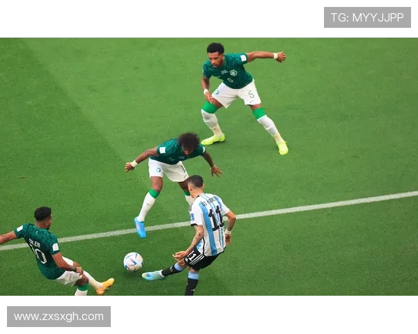 无球跑动与纵深冲击：维尼修斯的战术价值